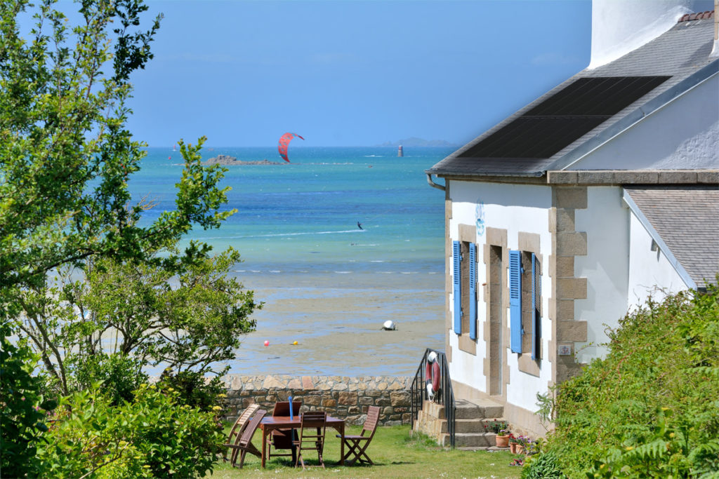installation-panneaux-solaires-bretagne-1 Aide pour l'installation de panneaux solaires en Bretagne