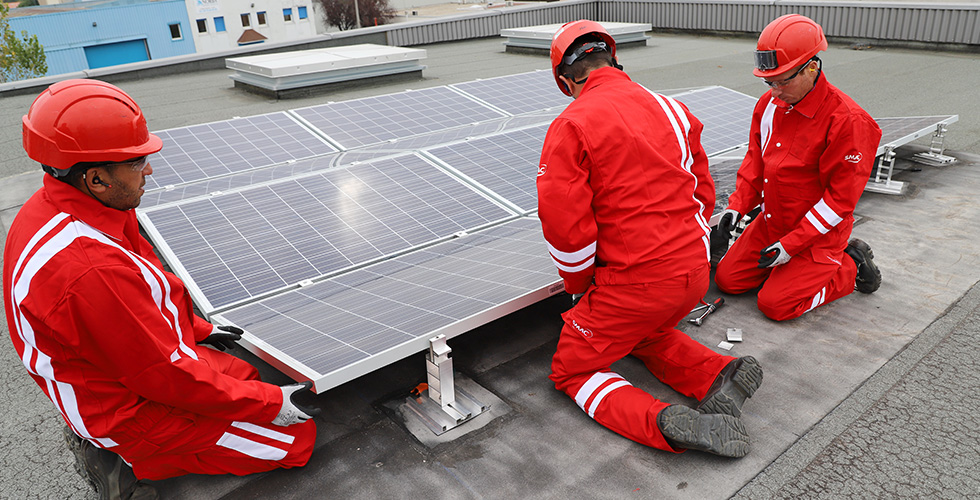 installer-panneaux-solaires-terrasse-1 Comment installer des panneaux solaires sur votre terrasse pour économiser de l'énergie