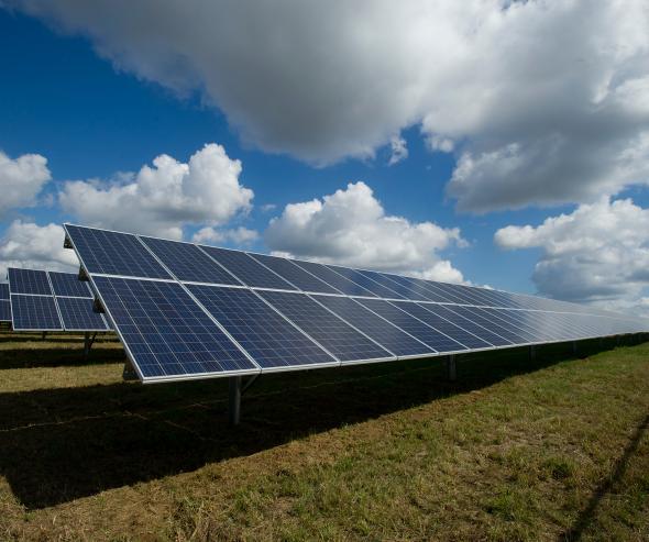 investir-panneaux-solaires-edf-2 Investir dans les panneaux solaires d'EDF : une solution durable pour votre énergie