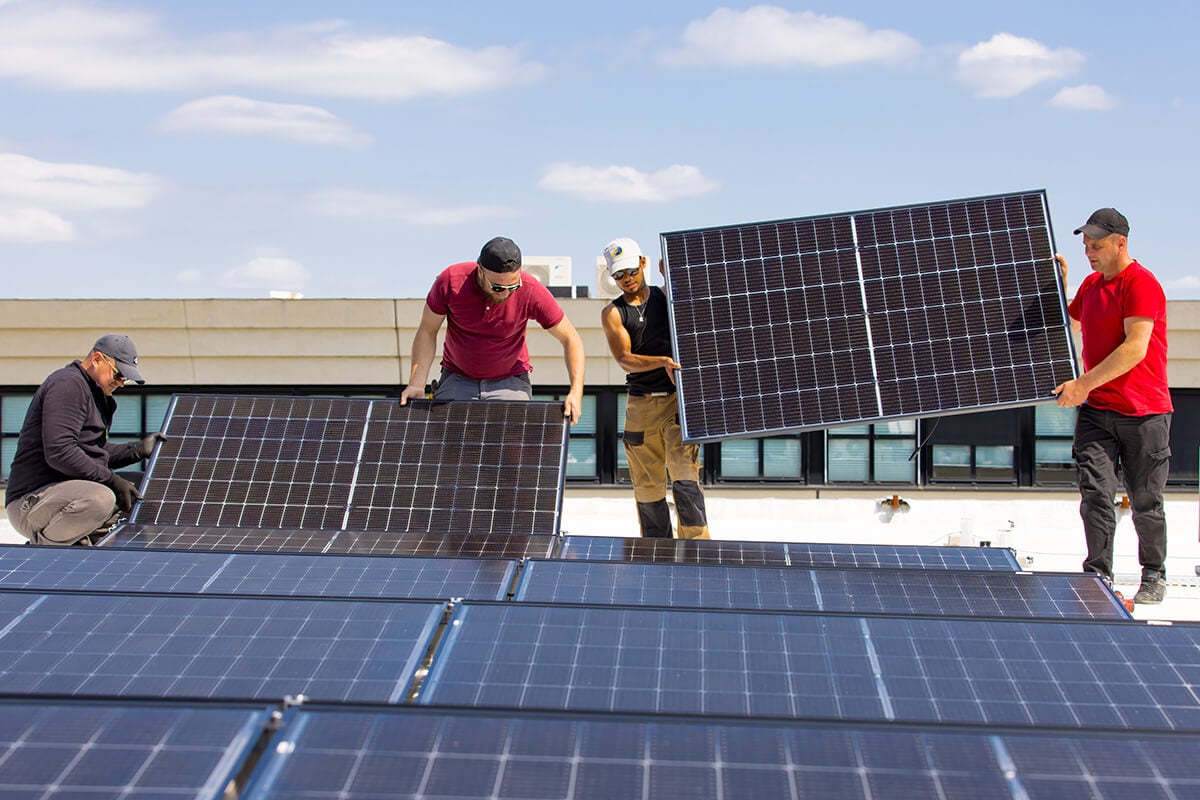 investir-panneaux-solaires-essentiel-1 Pourquoi investir dans des panneaux solaires est devenu incontournable