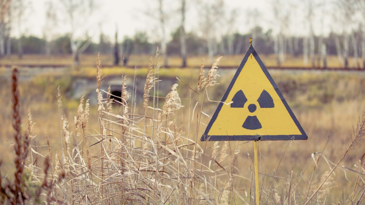 panneau-radioactif panneau solaire radioactif