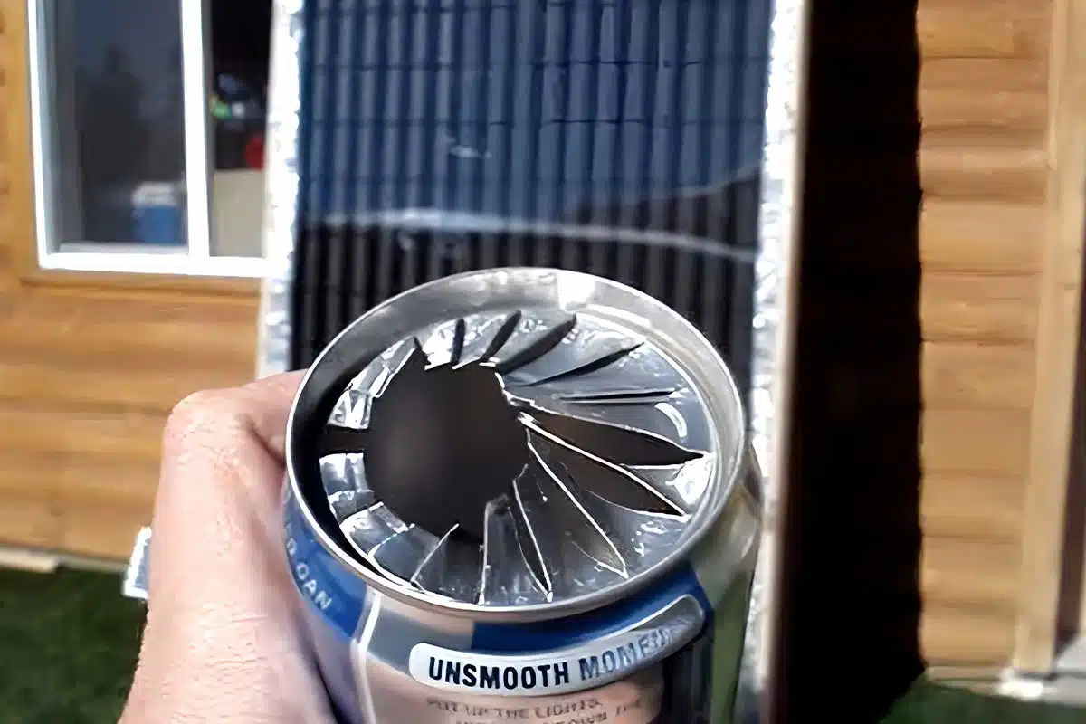 panneau-solaire-canettes comment faire un panneau solaire avec des canettes