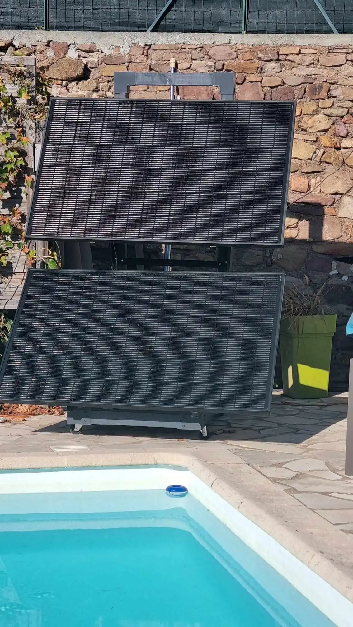 panneau-solaire-piscine panneau solaire pour abri piscine