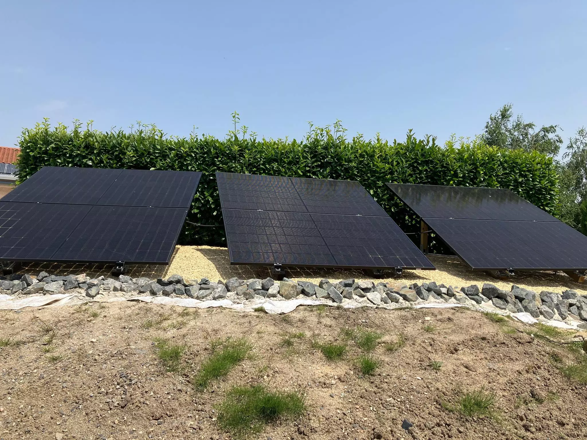 découvrez notre panneau solaire de 500w, une solution énergétique efficace et durable pour réduire vos factures d'électricité et contribuer à la protection de l'environnement. idéal pour les particuliers et les professionnels, ce panneau offre un excellent rendement et est facile à installer.