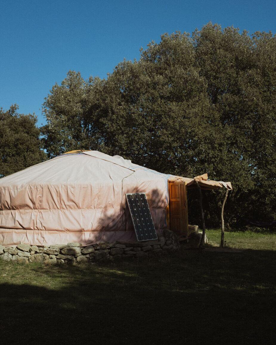 panneau-solaire-tente-1 panneau solaire camping tente