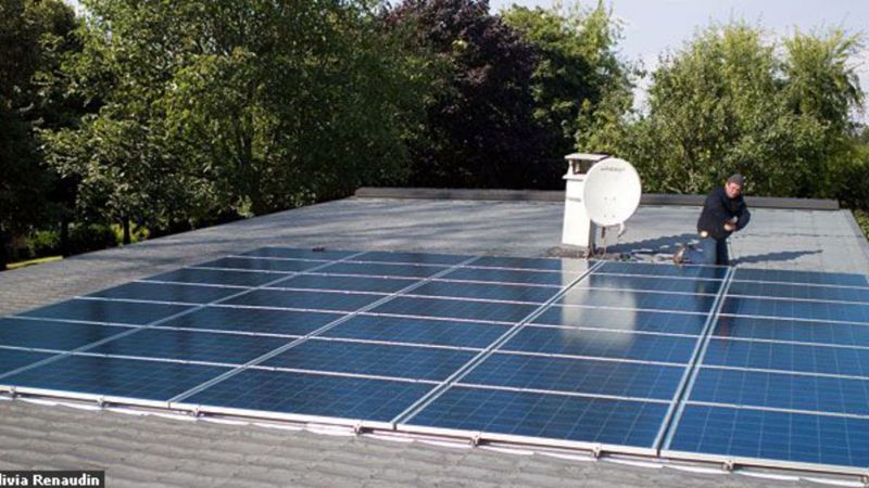 panneau-solaire-toit-plat-1 Pourquoi opter pour un panneau solaire sur toit plat ?