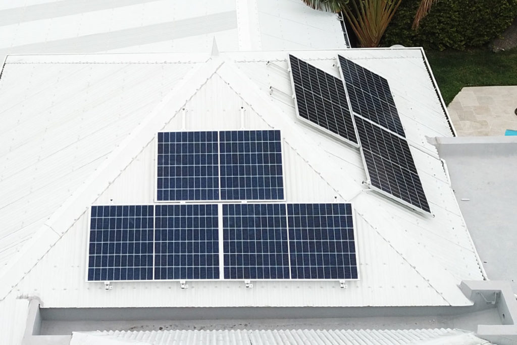 découvrez les avantages d'installer des panneaux solaires sur votre toit. optimisez votre consommation d'énergie, réduisez votre facture d'électricité et contribuez à la protection de l'environnement grâce à une solution durable et économique.