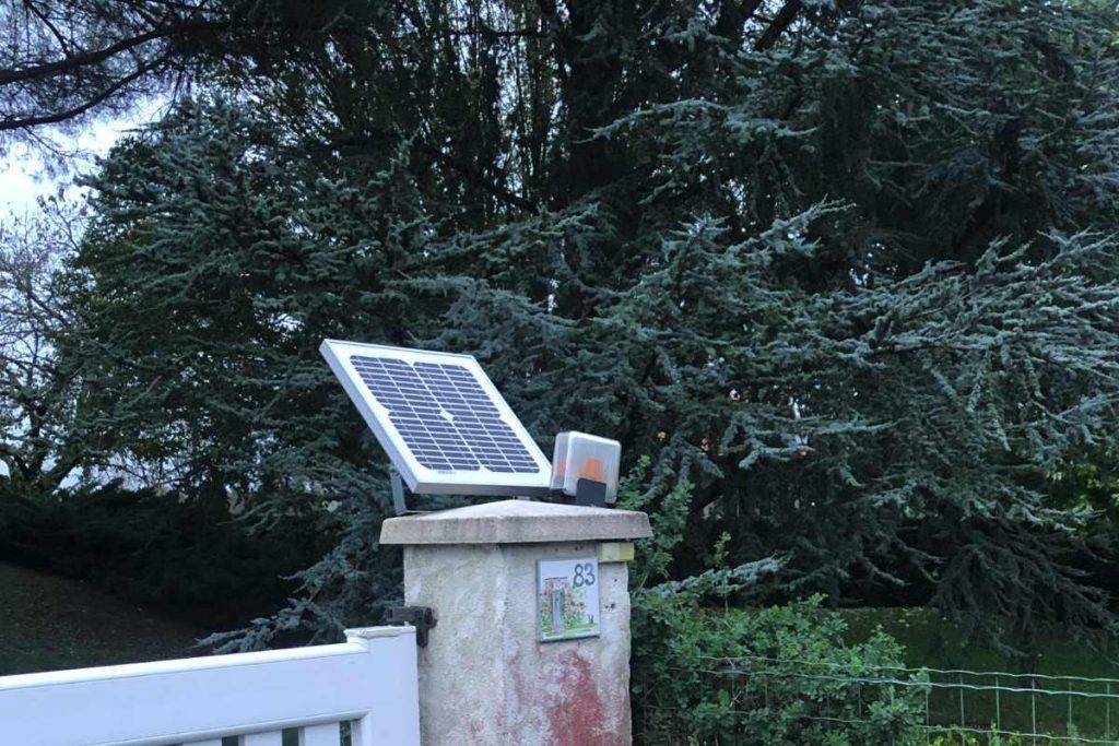 panneau-solaire-trf-300d Caractéristiques du panneau solaire photovoltaïque TRF 300 D