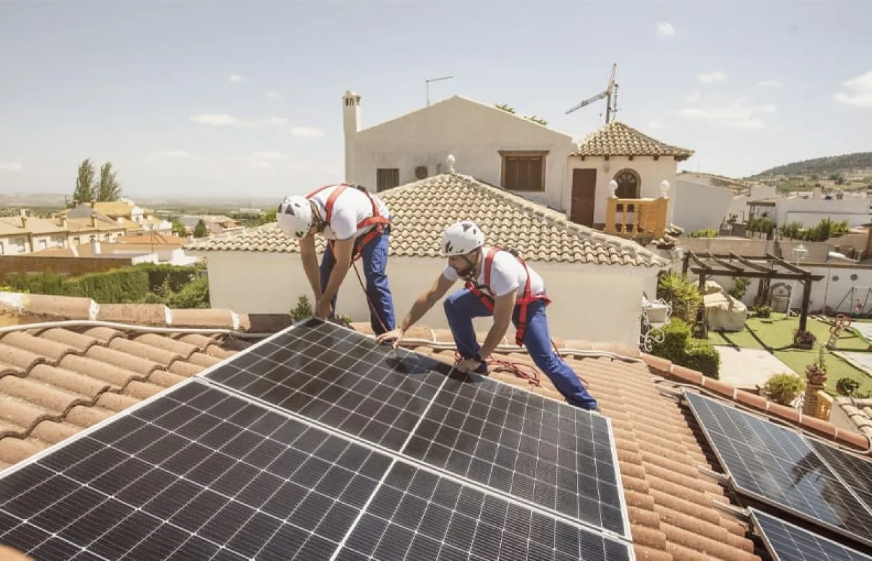 panneaux-photovoltaiques-et-consommation-denergie Découvrez comment les panneaux photovoltaïques transforment votre consommation d'énergie