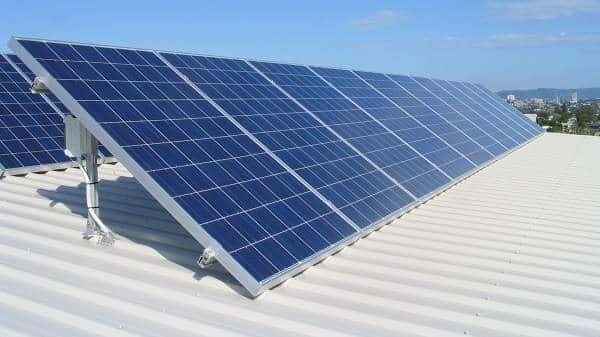 panneaux-photovoltaiques-rentables-14 Installation de panneaux photovoltaïques : un investissement rentable pour votre avenir