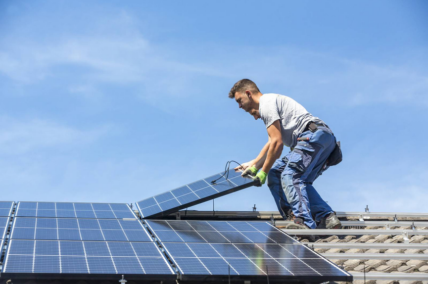 panneaux-photovoltaiques-rentables-2 Installation de panneaux photovoltaïques : un investissement rentable pour votre avenir
