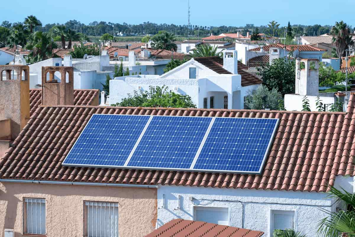 panneaux-solaires-aero-photovoltaiques-1 Comprendre le fonctionnement des panneaux solaires aéro photovoltaïques