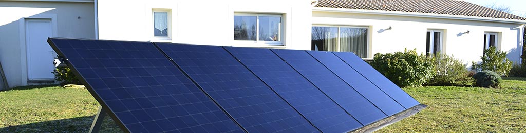 panneaux-solaires-au-sol-7 Panneau solaire photovoltaïque au sol : avantages et inconvénients