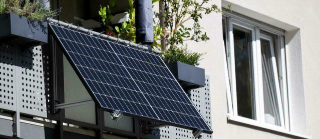 panneaux-solaires-balcon-5 Optimisez votre espace avec des panneaux solaires de balcon