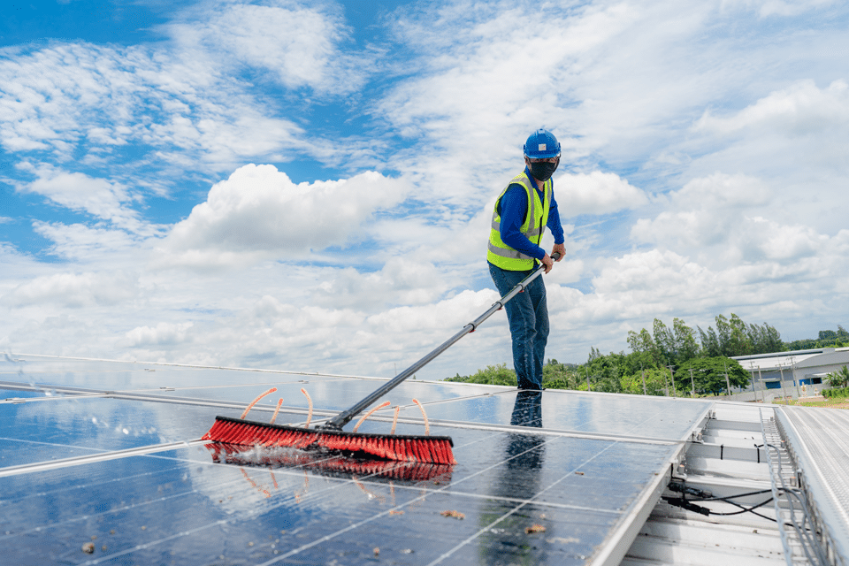 panneaux-solaires-economiques-1 Panneaux solaires petit prix : une solution économique pour votre maison