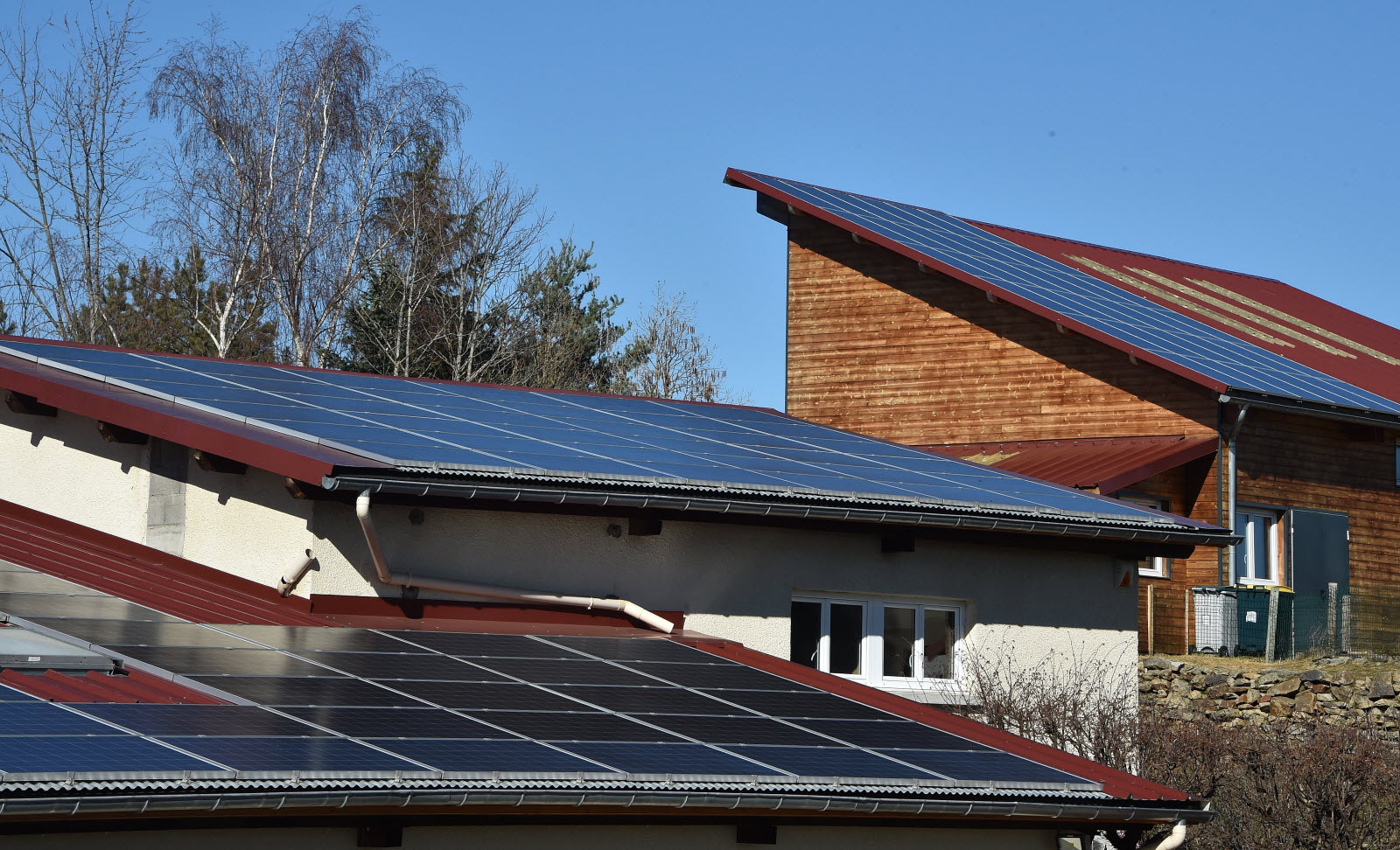 panneaux-solaires-economiques-2 Adopter les panneaux solaires : une solution économique et durable