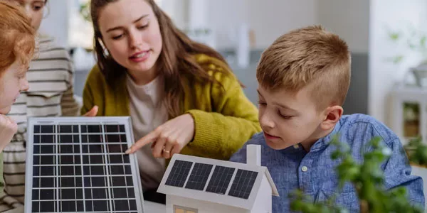 panneaux-solaires-economiques Adopter les panneaux solaires : une solution économique et durable
