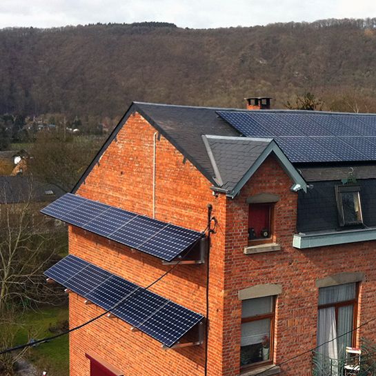panneaux-solaires-en-facade-5 Les avantages des panneaux solaires photovoltaïques en façade