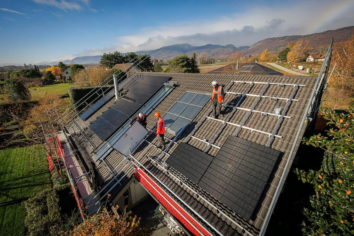 panneaux-solaires-en-suisse Les panneaux solaires photovoltaïques en Suisse : avantages et perspectives