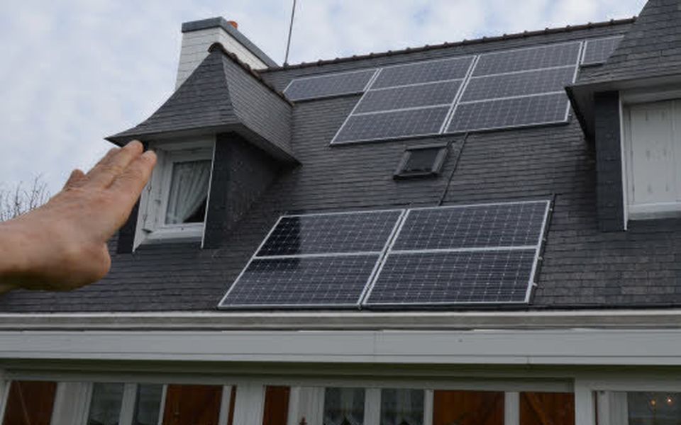 panneaux-solaires-et-facture-2 Découvrez comment les panneaux solaires photovoltaïques transforment votre facture d'électricité