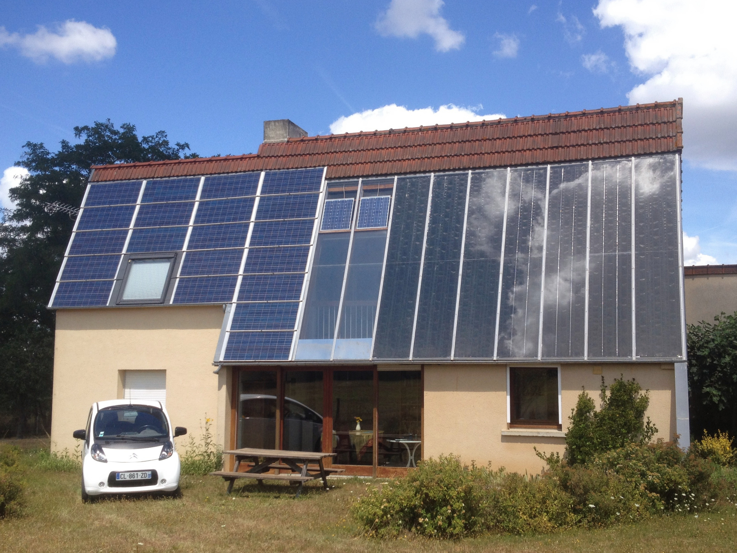 panneaux-solaires-et-facture-delectricite Comment les panneaux solaires peuvent réduire votre facture d'électricité