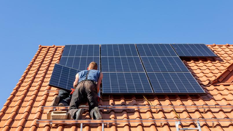 panneaux-solaires-et-facture Découvrez comment les panneaux solaires photovoltaïques transforment votre facture d'électricité