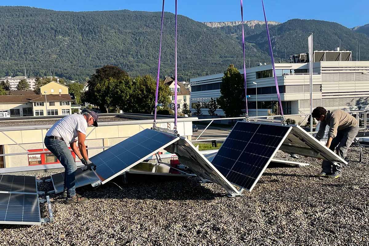 panneaux-solaires-faciles-9 Panneaux solaires plug and play : la solution facile pour produire votre propre énergie