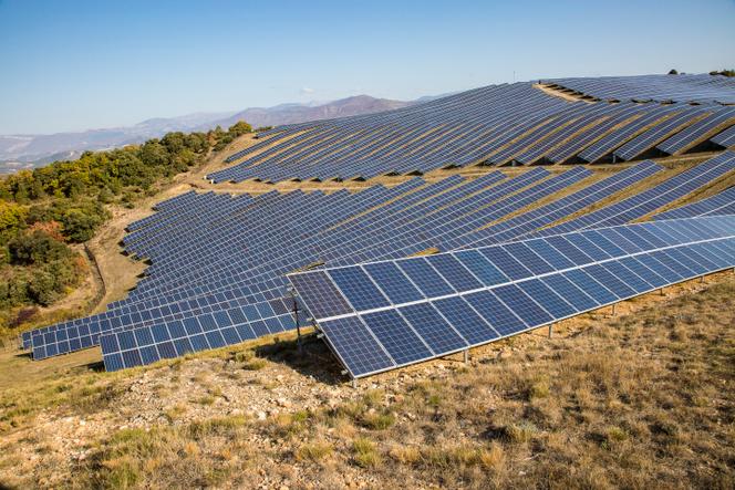 panneaux-solaires-francais-1 Pourquoi choisir des panneaux solaires français pour votre énergie durable ?