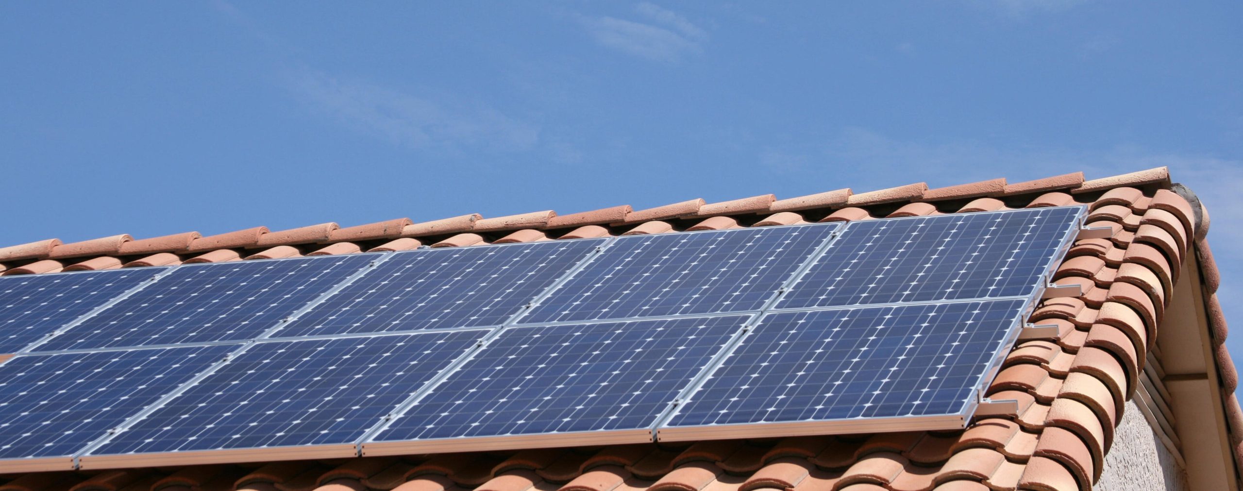 panneaux-solaires-leroy-merlin-13-scaled Les panneaux solaires Leroy Merlin : une solution durable pour votre énergie