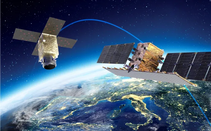 panneaux-solaires-pour-satellites Les avantages des panneaux solaires photovoltaïques pour les satellites