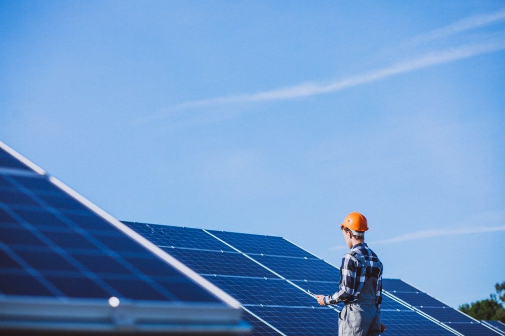 panneaux-solaires-rentables-24 Acheter des panneaux solaires : un investissement rentable pour votre avenir