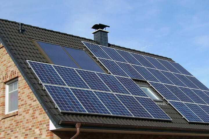 panneaux-solaires-rentables-34 Les panneaux solaires : une solution rentable pour votre entreprise