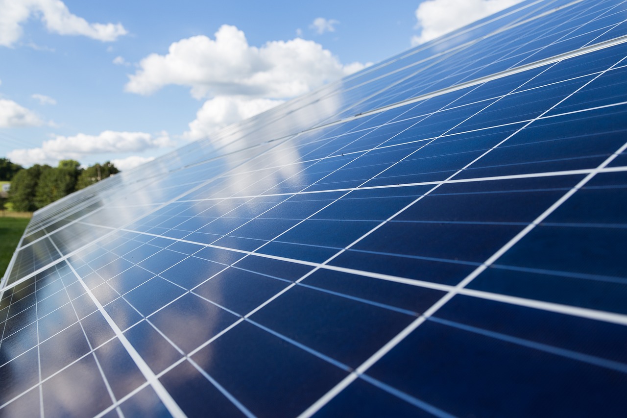 panneaux-solaires-rentables-97 Le coût des panneaux solaires : un investissement rentable à long terme