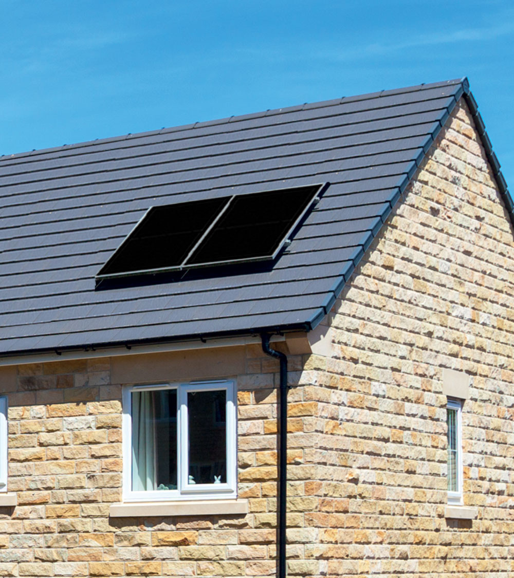 panneaux-solaires-toit-1 installer panneaux solaires toit