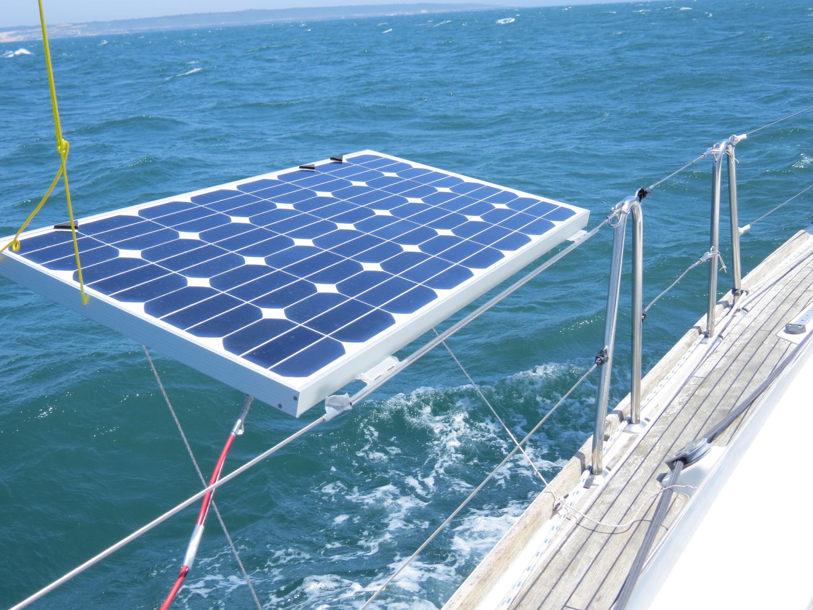 panneaux-solaires-voilier comparatif panneaux solaires voilier