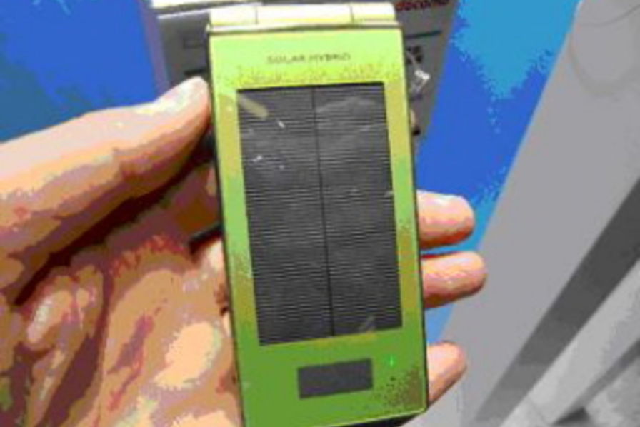 recharge-solaire-5 recharger pile avec panneau solaire