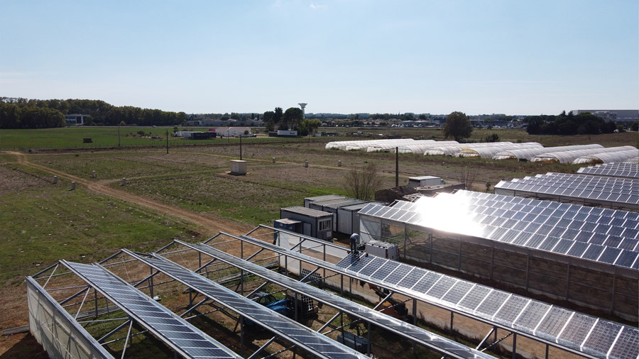 serre-solaire-2 serre avec panneau solaire