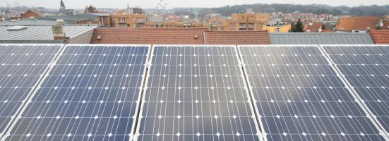 toitures-solaires-2 Tout savoir sur les toitures solaires : avantages et installation