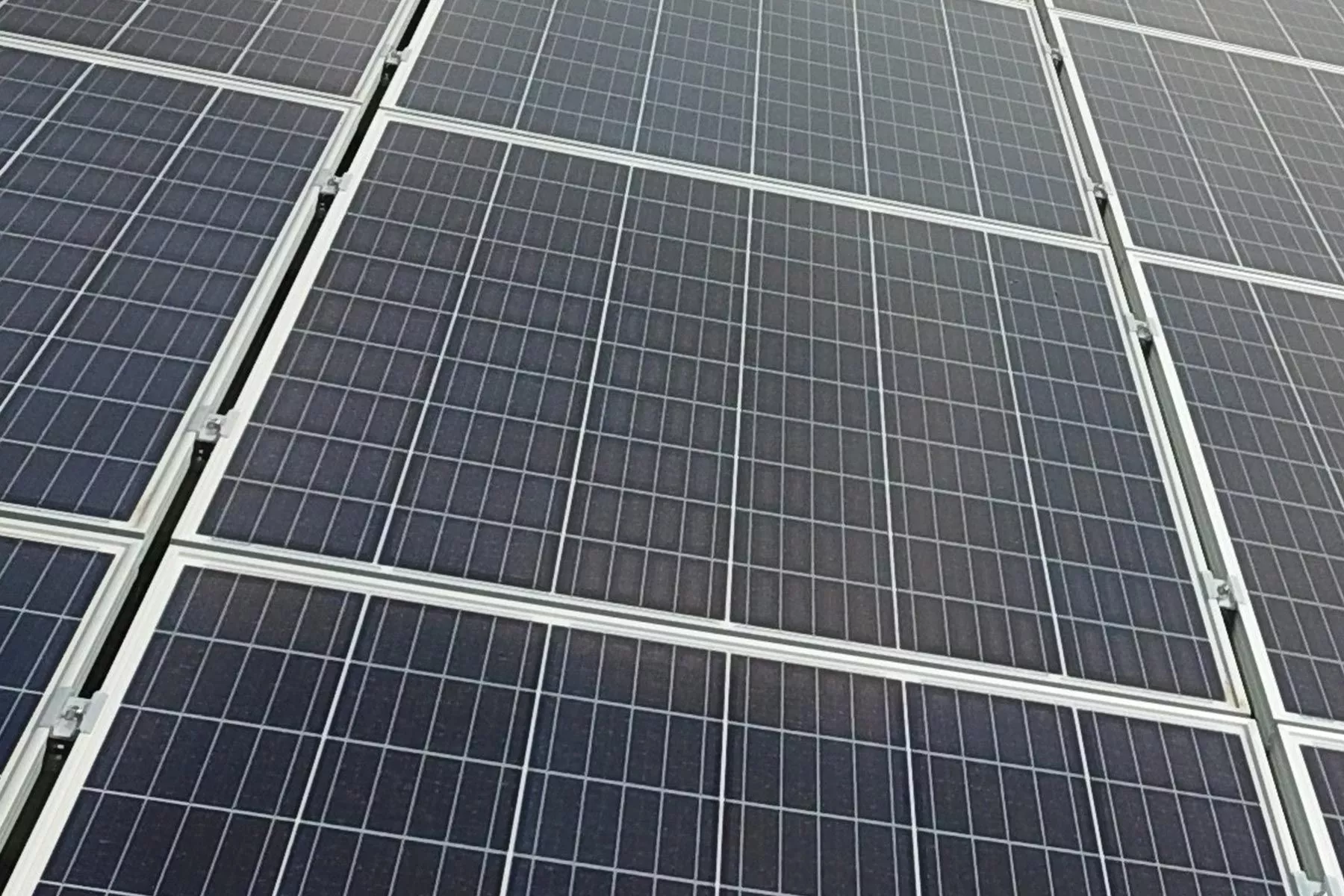 utilite-panneau-solaire À quoi sert le panneau solaire photovoltaïque ?