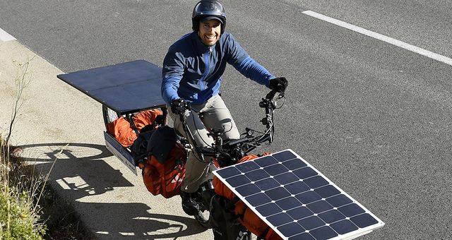 velo-solaire-2 voyage vélo panneau solaire