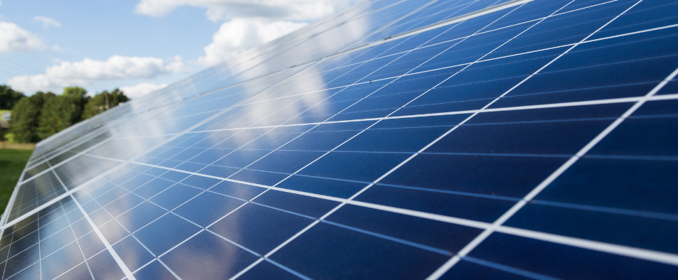découvrez comment maximiser le rendement de vos panneaux solaires, les facteurs qui influencent leur efficacité et les meilleures pratiques pour optimiser votre production d'énergie renouvelable.