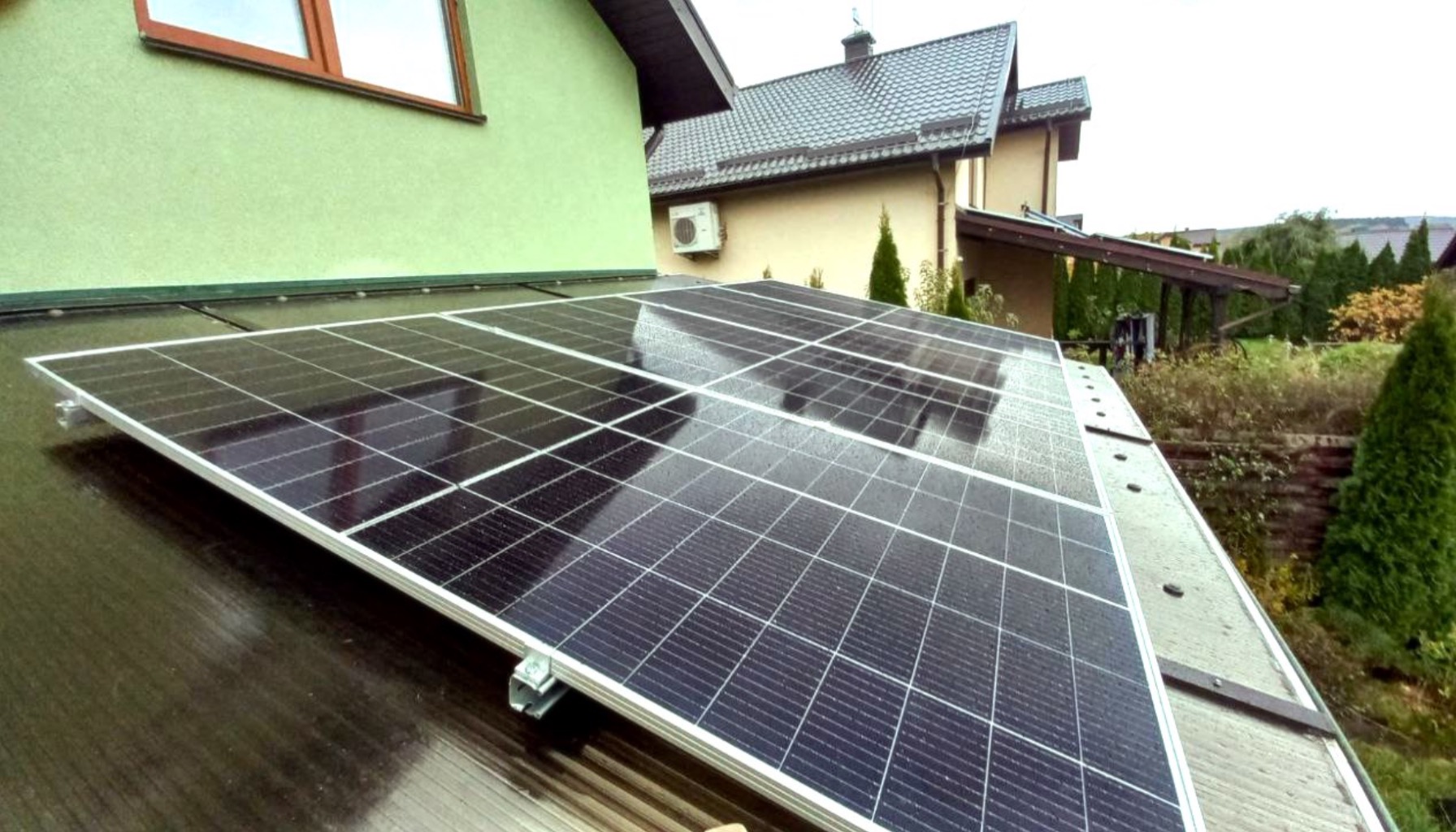 découvrez notre guide complet sur les panneaux solaires diy ! apprenez à concevoir, installer et optimiser votre propre système solaire pour réduire vos factures d'énergie et adopter une démarche écologique.