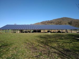 découvrez les dernières lois et réglementations concernant l'installation de panneaux solaires sur les hangars. informez-vous sur les avantages, les subventions disponibles et les normes à respecter pour tirer parti de l'énergie solaire tout en respectant la législation française.