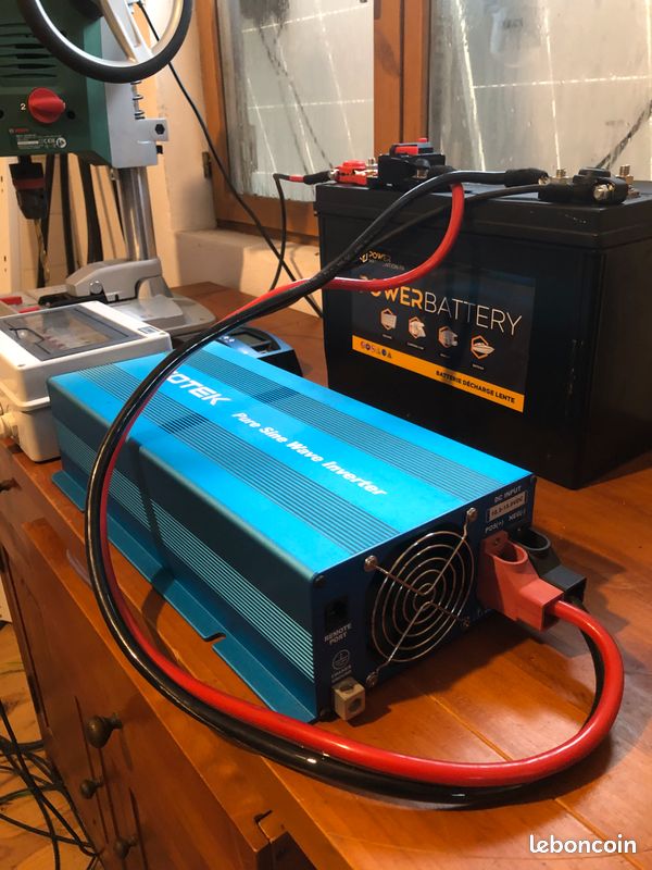 découvrez notre kit solaire spécialement conçu pour camping-cars, offrant une solution énergétique autonome et écologique pour vos voyages. profitez de votre liberté en alimentant vos appareils tout en découvrant la nature.