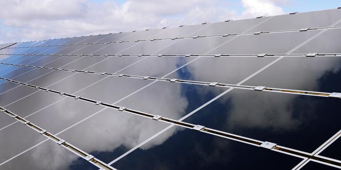 découvrez les panneaux solaires chinois, alliant efficacité et rapport qualité-prix. explorez nos solutions énergétiques durables pour réduire votre empreinte carbone tout en réalisant des économies sur vos factures d'électricité. optez pour l'énergie solaire et transformez votre habitation en source d'énergie renouvelable.