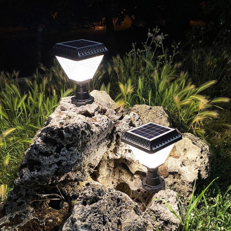 découvrez notre éclairage solaire nocturne, une solution écologique et économique pour illuminer vos espaces extérieurs. profitez d'une ambiance chaleureuse et sécurisée tout en réduisant votre consommation d'énergie.