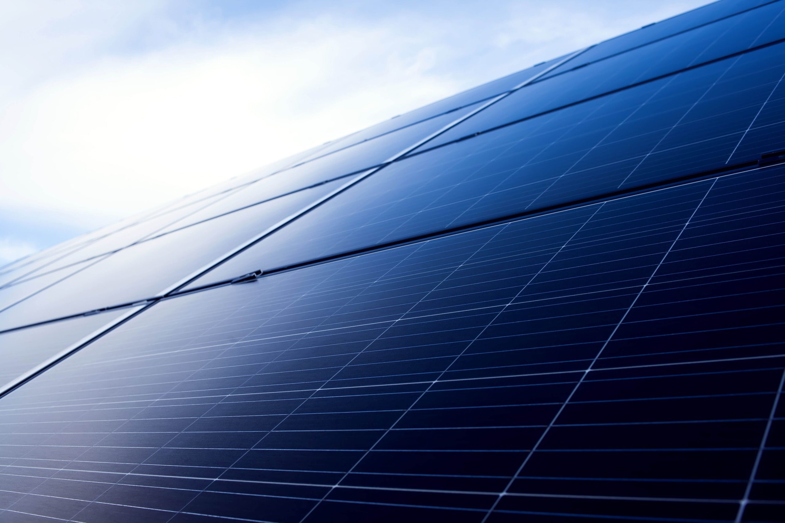découvrez comment faire le meilleur choix de panneaux solaires pour votre maison. comparez les types de panneaux, leurs performances, et bénéficiez de conseils pour optimiser votre investissement écologique et économique.