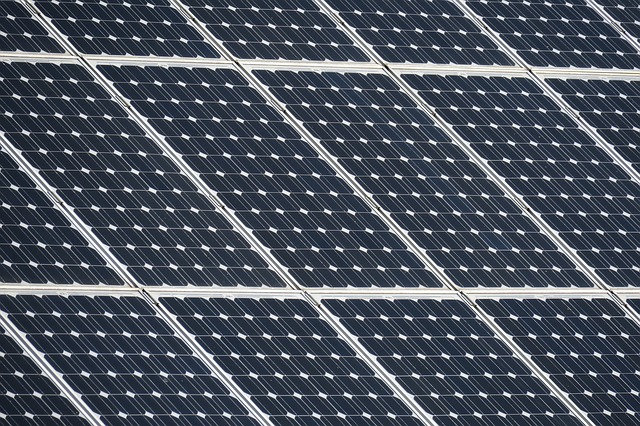 découvrez nos panneaux solaires en aluminium durables, conçus pour offrir une performance optimale et résister aux intempéries. optez pour une énergie renouvelable fiable et écologique tout en contribuant à la préservation de l'environnement.