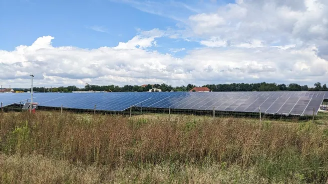 découvrez la gamme ikea solaire, des solutions durables et innovantes pour illuminer votre espace tout en respectant l'environnement. transformez votre maison avec des produits solaires esthétiques et fonctionnels.