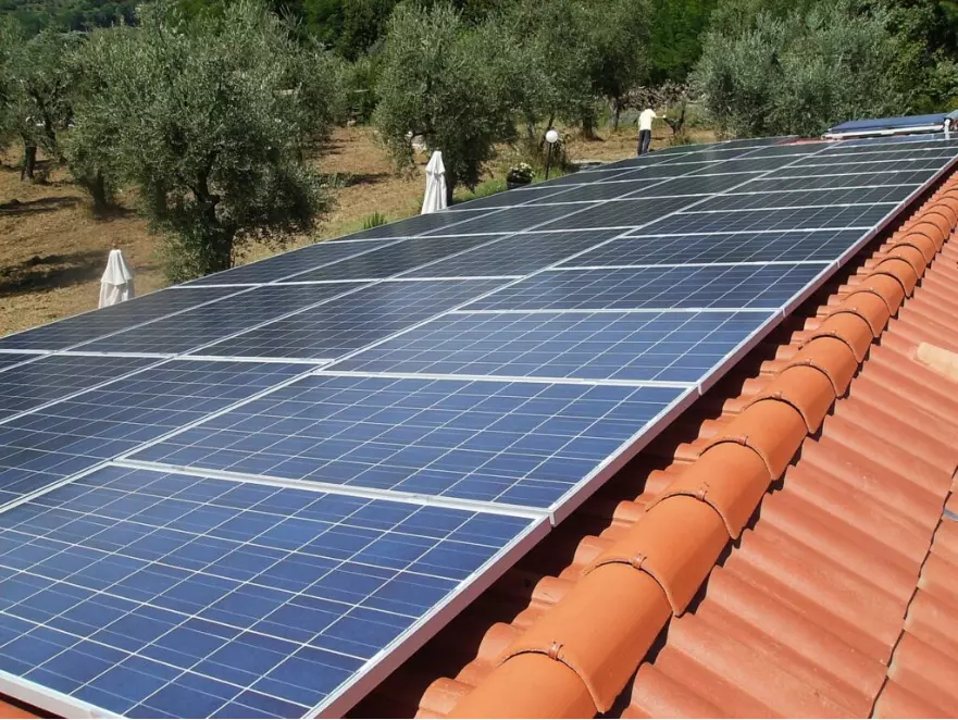 découvrez comment les panneaux solaires en uranium révolutionnent la production d'énergie durable. apprenez les avantages, les applications et les innovations de cette technologie respectueuse de l'environnement.